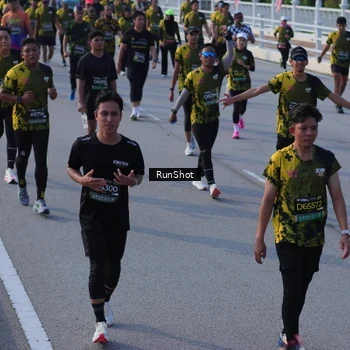 Runner Photo 7128399