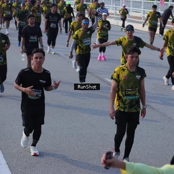 Runner Photo 7128400