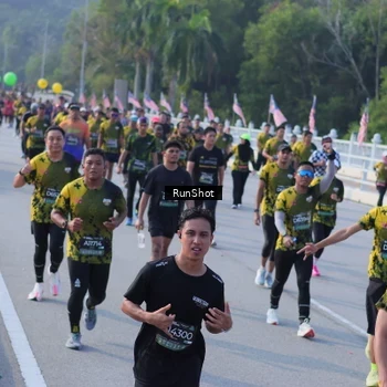 Runner Photo 7128407