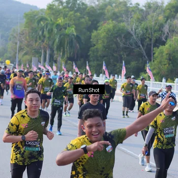 Runner Photo 7128411