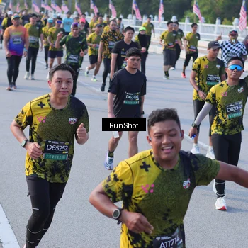 Runner Photo 7128412