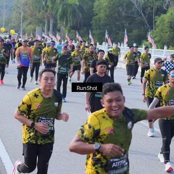 Runner Photo 7128416