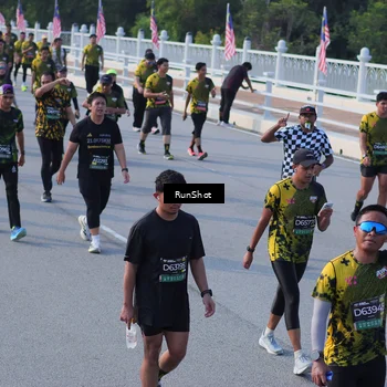 Runner Photo 7128429