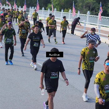Runner Photo 7128431