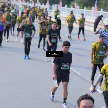 Runner Photo 7128436