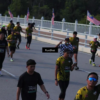 Runner Photo 7128440