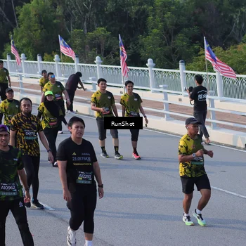 Runner Photo 7128468