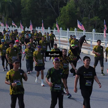 Runner Photo 7128471