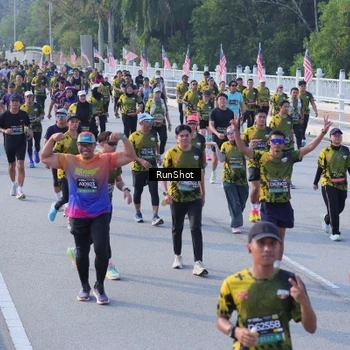 Runner Photo 7128492