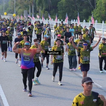 Runner Photo 7128493