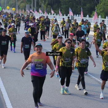 Runner Photo 7128513