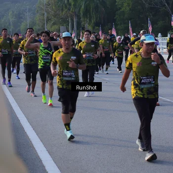 Runner Photo 7128640