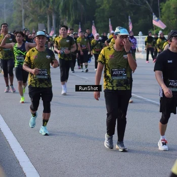 Runner Photo 7128645