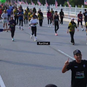 Runner Photo 7128662