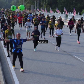 Runner Photo 7128666