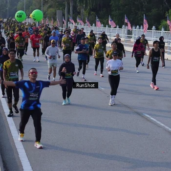 Runner Photo 7128669