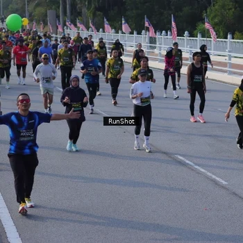 Runner Photo 7128674