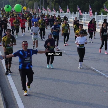 Runner Photo 7128675