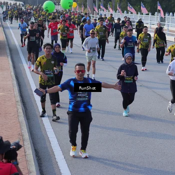 Runner Photo 7128686