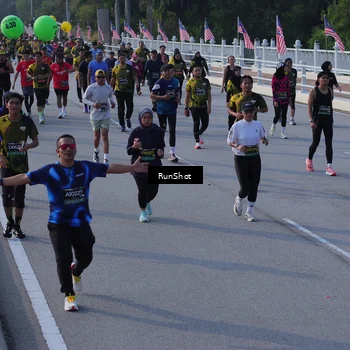 Runner Photo 7128692