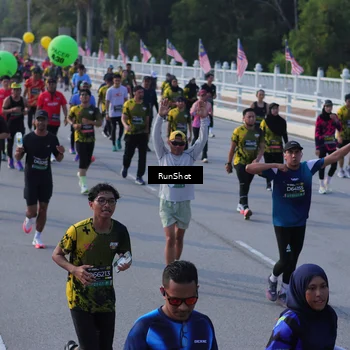 Runner Photo 7128726