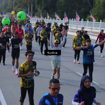 Runner Photo 7128728