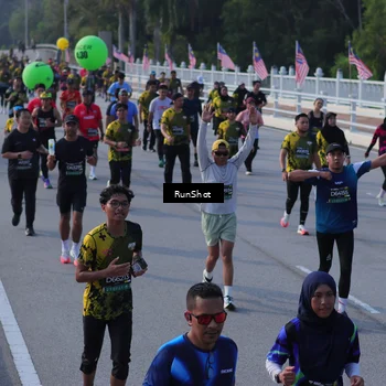 Runner Photo 7128733