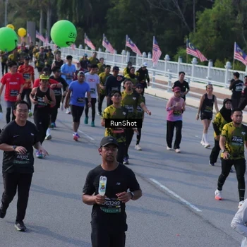 Runner Photo 7128747