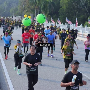 Runner Photo 7128753