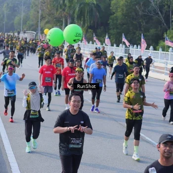Runner Photo 7128754