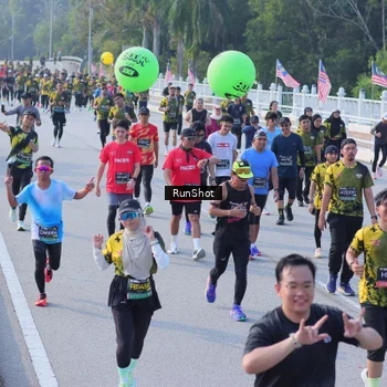 Runner Photo 7128765