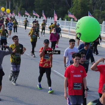 Runner Photo 7128840