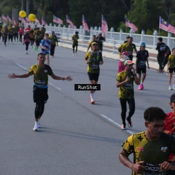 Runner Photo 7128851