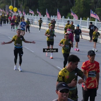 Runner Photo 7128858