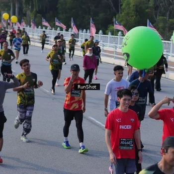 Runner Photo 7128859