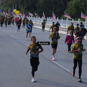 Runner Photo 7128877