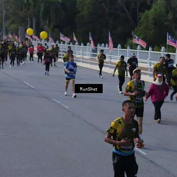 Runner Photo 7128886