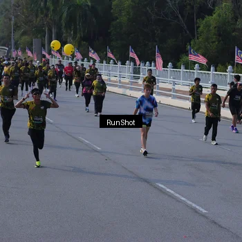 Runner Photo 7128905