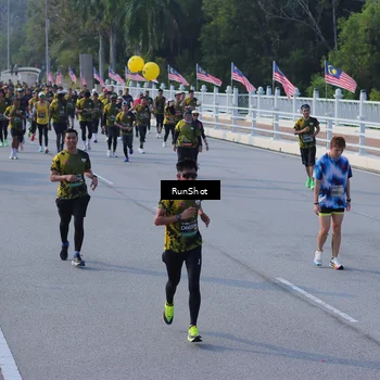 Runner Photo 7128924