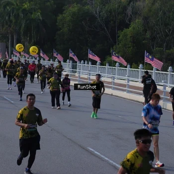Runner Photo 7128932