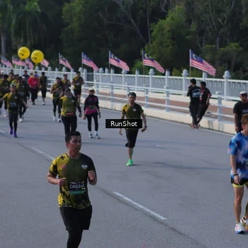 Runner Photo 7128944