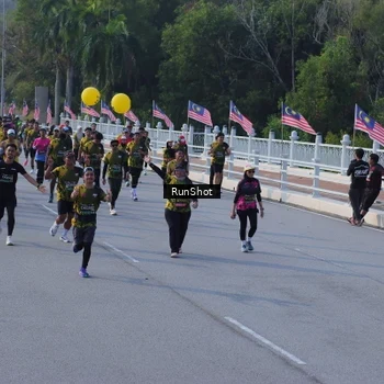 Runner Photo 7128957