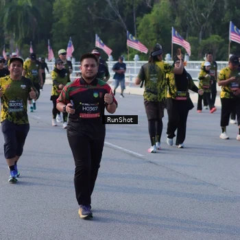 Runner Photo 7129012