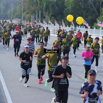 Runner Photo 7129023