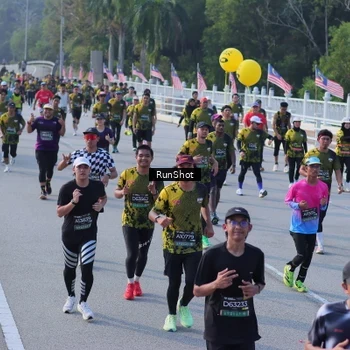 Runner Photo 7129028
