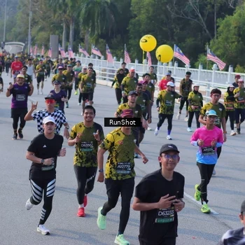 Runner Photo 7129031