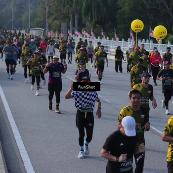 Runner Photo 7129046
