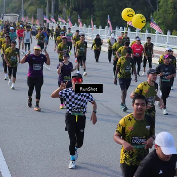 Runner Photo 7129051