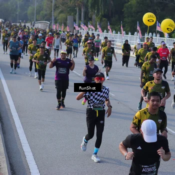 Runner Photo 7129053
