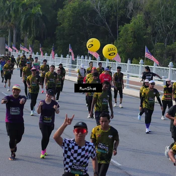Runner Photo 7129068